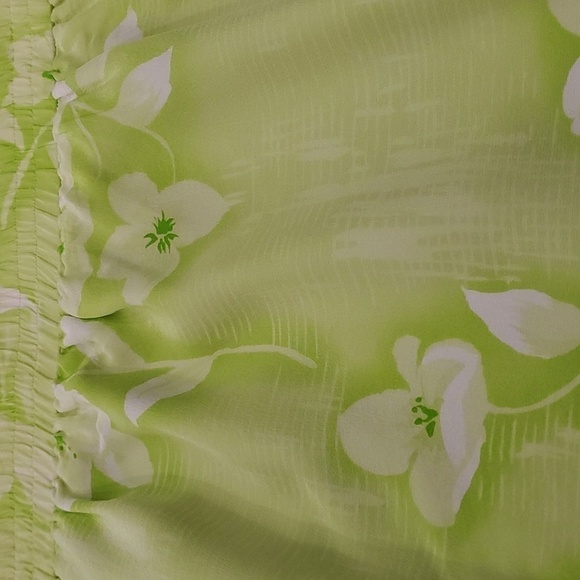 Saks fifth Ave Real Clothes, 100% silk Wrap skirt beautiful green. med. Y2k - Picture 10 of 11